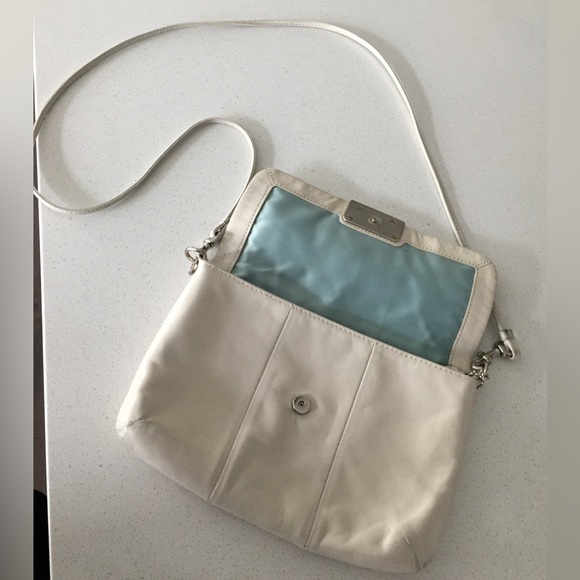 Coach Handbags - Pre-loved Coach Bag